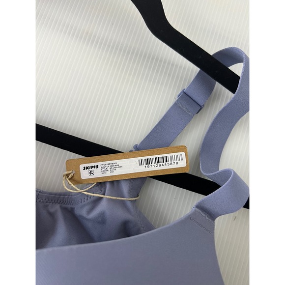 SKIMS Fits Everybody Demi Bra‎ size 44D color slate - Picture 5 of 6
